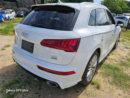 Audi RS Q5 image 1