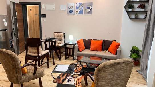 Serviced 1 Bed Apartment with En Suite at Westlands image 2