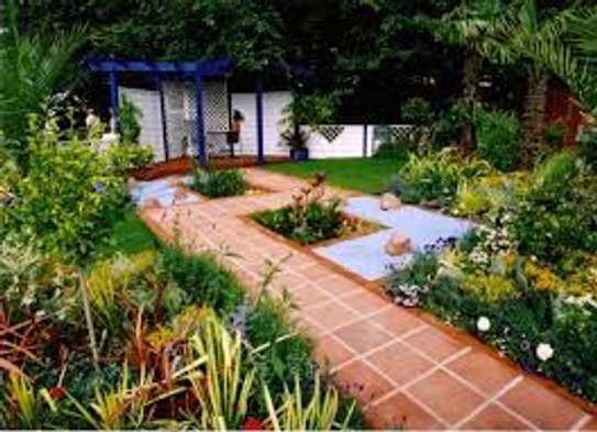 Garden Maintenance, Water Features, Potted Plants & Landscaping Services image 1