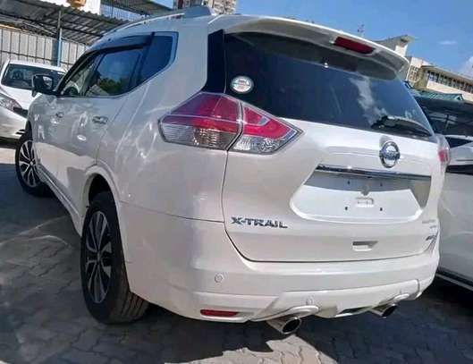 Nissan Xtrail 2016 model image 3