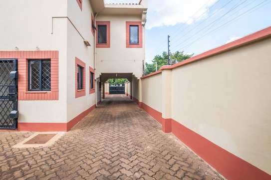 5 Bed House with En Suite in Thika image 20
