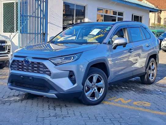 Toyota Rav4 sunroof 2020 silver image 2