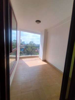 3 Bed Apartment with En Suite in Kilimani image 3