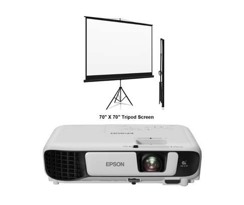 Projector and screen hire image 1