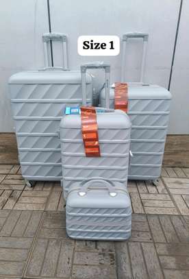 4 in 1 Luxurious Fiber Suitcase image 2