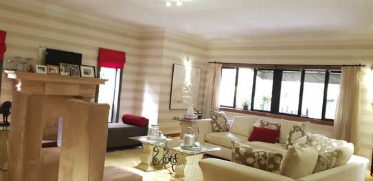 5 Bed Villa with En Suite at Mugumo Road image 21