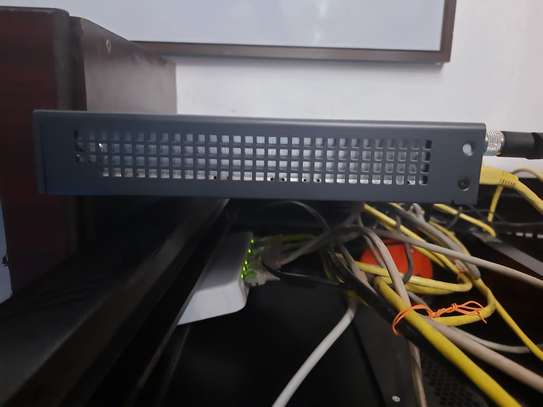 Cisco Router 881 (MPC8300) image 5