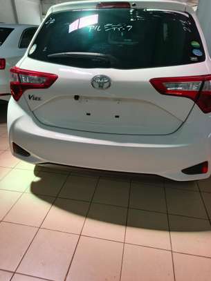 Toyota vitz 1300cc image 4
