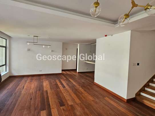 4 Bed Apartment with En Suite in Rosslyn image 2