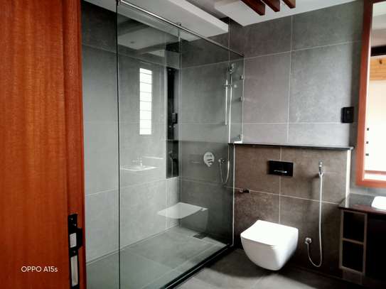 4 Bed Townhouse with En Suite in Runda image 9