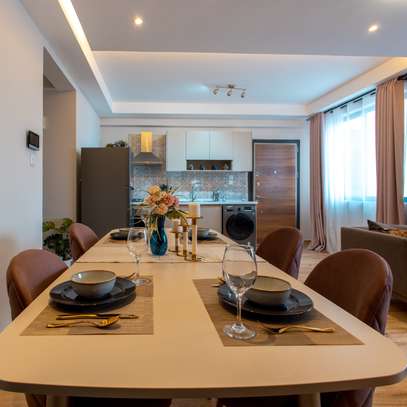 2 Bed Apartment with En Suite in Riverside image 6