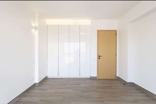 2 Bed Apartment with En Suite in Kilimani image 7