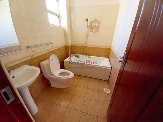 3 Bed Apartment with En Suite in Lavington image 11
