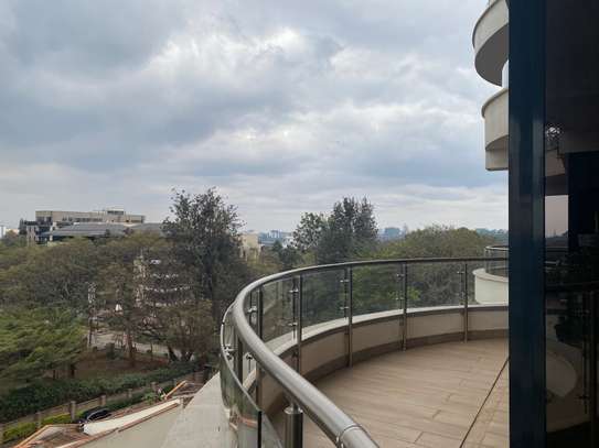 Serviced 2 Bed Apartment with En Suite in Westlands Area image 3