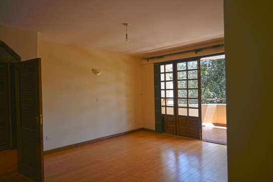 3 Bed Apartment with En Suite in Kilimani image 41