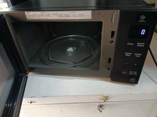 Lg inverter microwave 20l image 3