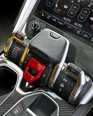 Lamborghini Urus Giallo Auge 2020 image 5