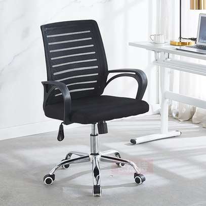Office Chair :Ergonomic Mesh Chair image 4
