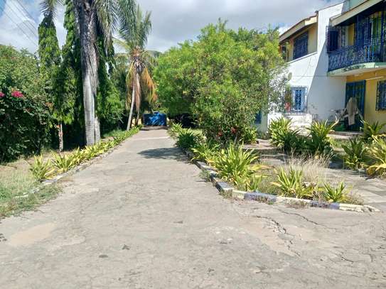 Land at Links Road image 4
