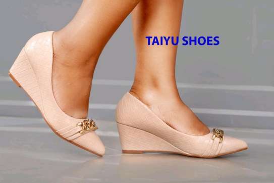 Taiyu
Size 36-42
Ksh 2199 image 8