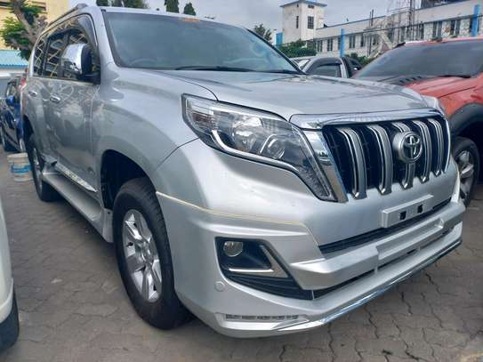 LANDCRUISER PRADO AUTO PETROL. image 9