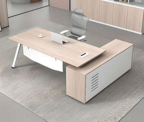 Office Desk : Convertible L-Shape Office Desk image 7
