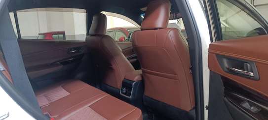 Toyota Harrier Premium sunroof 2018 image 7