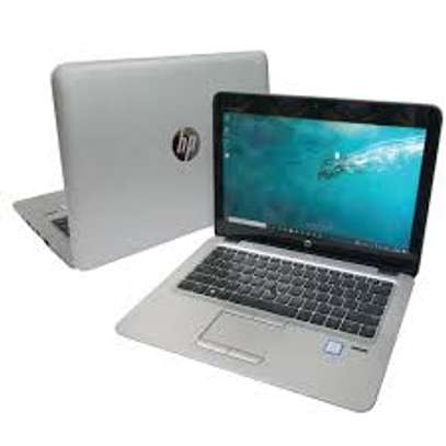 HP EliteBook 820 G3 i5 8/256GB SSD image 1