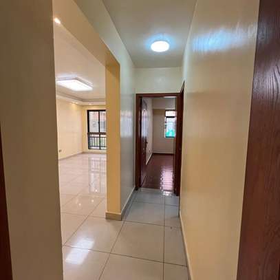3 Bed Apartment with En Suite in Kileleshwa image 9