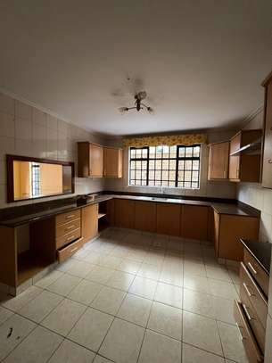 4 Bed House with En Suite at Lonyangalani Drive image 27