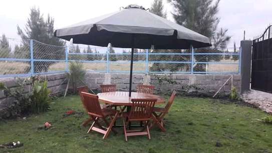 Garden shade with table and 6 chairs image 1