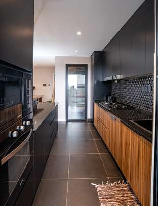 Serviced 2 Bed Apartment with En Suite in Westlands Area image 1