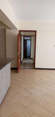 3 Bed Apartment with En Suite in Mountain View image 13