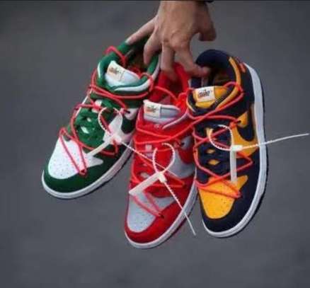 Off-White x Nike SB Dunk Low University Red Wolf Grey image 1