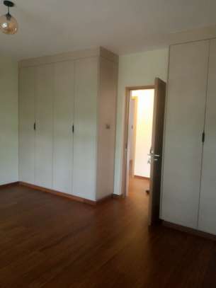 3 Bed Apartment with En Suite at Rhapta Road image 14