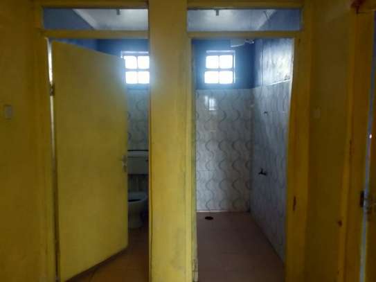 2 bedroom house for rent in Kitengela image 9