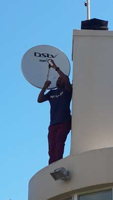DStv Satellite Tv Installers|Lowest price guarantee.Call Now image 1