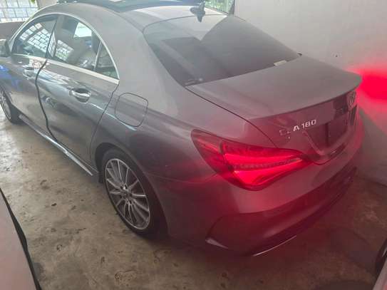 Mercedes Benz Cla180 image 10