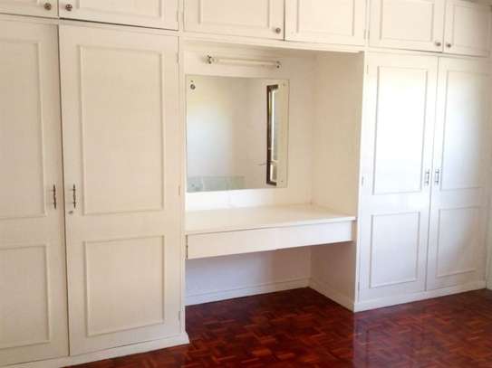 4 Bed Townhouse with En Suite in Kileleshwa image 24