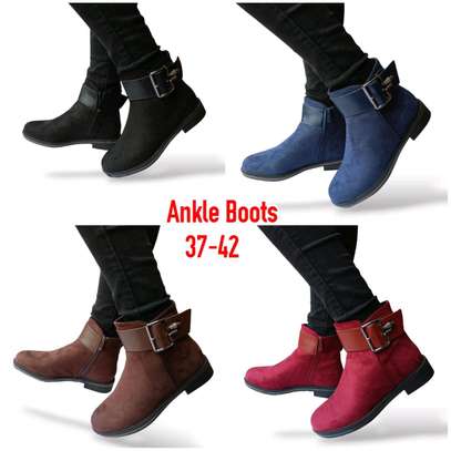 ANKLE BOOTS image 1