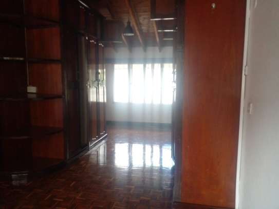 4 Bed House with Garden in Kilimani image 40