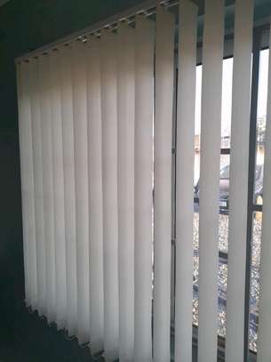 Vertical blinds (32) image 2