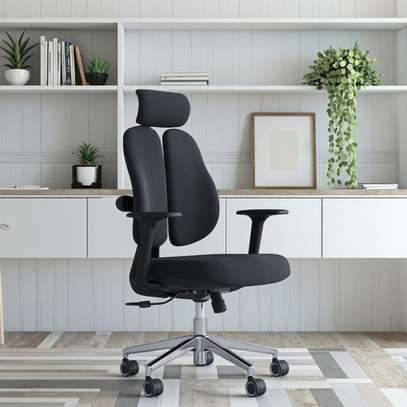 Heavy-Duty Adjustable Executive Chair image 3