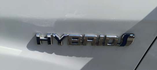 Toyota Noah Hybrid white WXB 2018 image 11