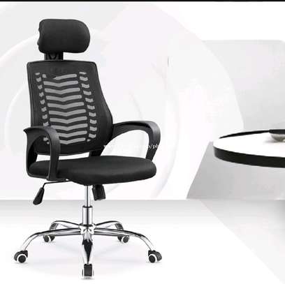Office seats: Ergonomic office headrest chair with wheels image 2