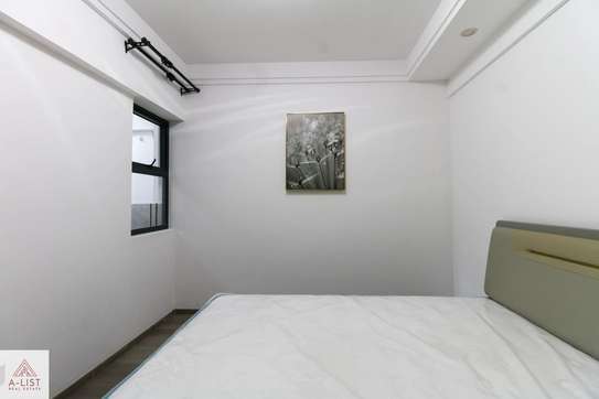 3 Bed Apartment with En Suite at Valley Arcade image 10