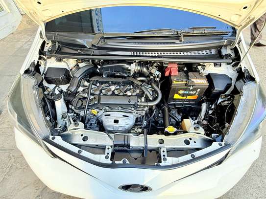 Toyota vitz 1300cc image 4