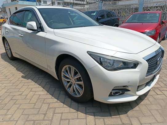 Nissan Skyline 200t on sale image 1