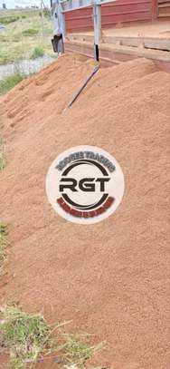 HIGH QUALITY STONE,SAND AND BALLAST FOR SALE image 3