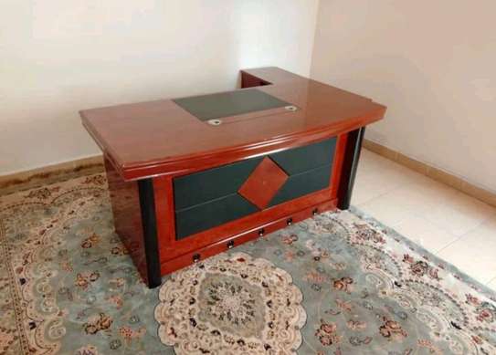 1.6 mahogany desk image 3